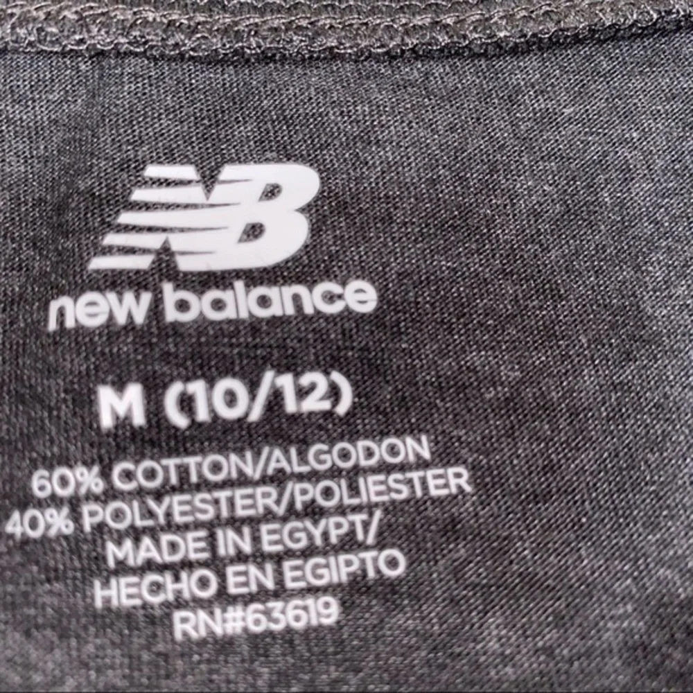 New Balance 2pc set cropped‎ leggings & sporty knotted t-shirt